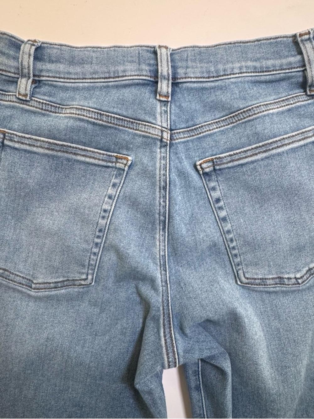 FRAME Mellow Jeans Relaxed Straight Leg Minimalist Denim - Size 28 - Picture 5 of 8